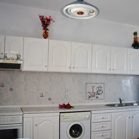 Apartamento Stegnailion