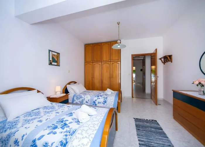 Stegnailion * Archangelos (Rhodes)